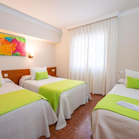 מאלגה Hotel Romerito מראה חיצוני תמונה
