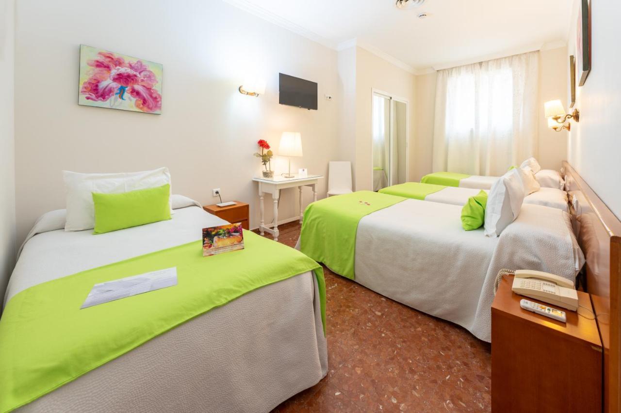 מאלגה Hotel Romerito מראה חיצוני תמונה